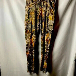 SHE WOMENS SIZE SMALL CAMOUFLAGE PANTS POLYESTER SPANDX BLEND CLEAN CONDITION